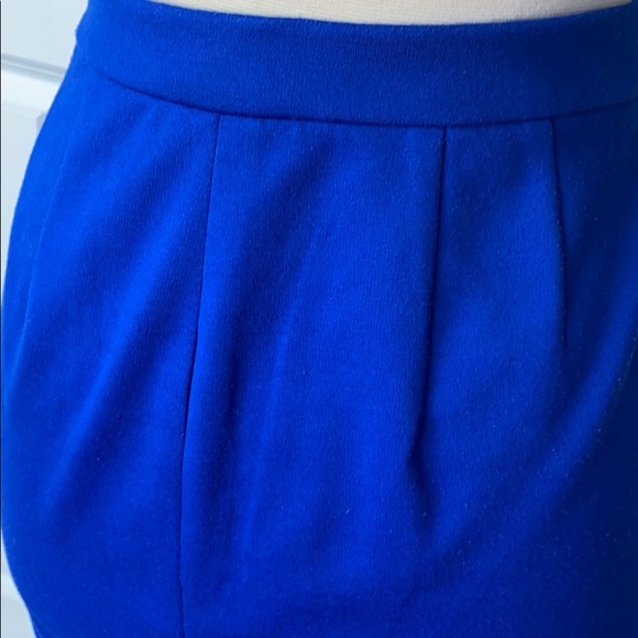 The limited blue pencil skirt with gold buttons - Picture 10 of 15